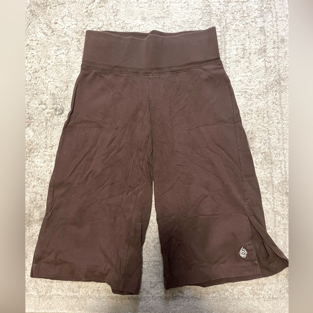 Kaladanda Brown Capris